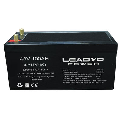 IP67 Lityum Ferro Fosfat 48V 51.2V 105Ah Golf Arabası Pilleri 300A / 10s Sürekli boşaltma akımı 100A