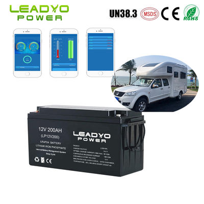 Akıllı Uygulama ile Şarj Edilebilir IP66 Lityum İyon RV Pil 12V 200Ah LiFePO4 Derin Döngü Piller