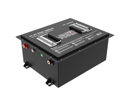 51.2V 50Ah Golf Arabaları LiFePO4 Pil 100A BMS 2560Wh Enerji Bluetooth / LCD ile